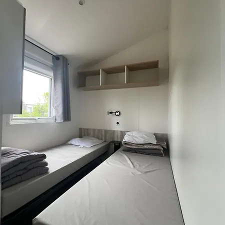 Bungalow 6 Personnes Camping 5 Etoiles Ile De Re *