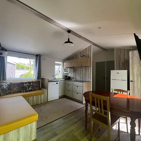 Кемпинг Bungalow 6 Personnes Camping 5 Etoiles Ile De Re Сент-Мари-де-Ре