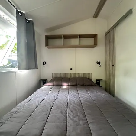 Bungalow 6 Personnes Camping 5 Etoiles Ile De Re *